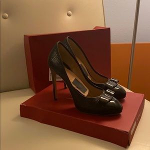 Salvatore Ferragamo black heels 10B